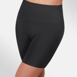 Ultra Control Seamless Thigh Slimmer  - Small